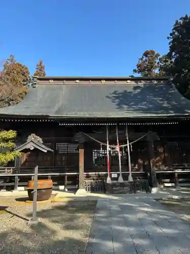 鳥谷崎神社の{uncategorized: "未分類", other: "その他", undefined: "問題あり", building: "その他建物", grave: "お墓", sacred_gate: "鳥居", guardian: "狛犬", statue: "像", buddha: "仏像", history: "歴史", nature: "自然", garden: "庭園", animal: "動物", pagoda: "塔", temizu: "手水舎", mountain_gate: "山門・神門", sanctuary: "本殿・本堂", subordinate: "末社・摂社", art: "芸術", scenery: "景色", jizo: "地蔵", ema: "絵馬", goshuin: "御朱印", omikuji: "おみくじ", items: "授与品その他", amulet: "お守り", goshuincho: "御朱印帳", eats: "食事", festival: "お祭り", votive_dance: "神楽", shichigosan: "七五三参", wedding: "結婚式", experience: "体験その他", initially: "初詣", around: "周辺", anti_infection: "感染症対策"}
