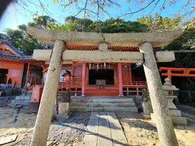 鈴ヶ森稲荷神社(鈴ヶ森神社)/伊崎厳島神社の鳥居