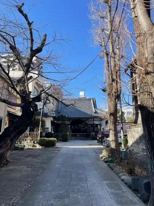 瑞泰寺の{uncategorized: "未分類", other: "その他", undefined: "問題あり", building: "その他建物", grave: "お墓", sacred_gate: "鳥居", guardian: "狛犬", statue: "像", buddha: "仏像", history: "歴史", nature: "自然", garden: "庭園", animal: "動物", pagoda: "塔", temizu: "手水舎", mountain_gate: "山門・神門", sanctuary: "本殿・本堂", subordinate: "末社・摂社", art: "芸術", scenery: "景色", jizo: "地蔵", ema: "絵馬", goshuin: "御朱印", omikuji: "おみくじ", items: "授与品その他", amulet: "お守り", goshuincho: "御朱印帳", eats: "食事", festival: "お祭り", votive_dance: "神楽", shichigosan: "七五三参", wedding: "結婚式", experience: "体験その他", initially: "初詣", around: "周辺", anti_infection: "感染症対策"}