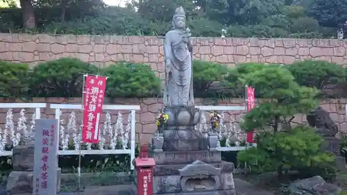 瀧泉寺（目黒不動尊）の仏像