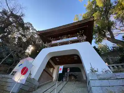 江島神社の山門・神門