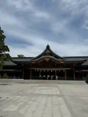 寒川神社の{uncategorized: "未分類", other: "その他", undefined: "問題あり", building: "その他建物", grave: "お墓", sacred_gate: "鳥居", guardian: "狛犬", statue: "像", buddha: "仏像", history: "歴史", nature: "自然", garden: "庭園", animal: "動物", pagoda: "塔", temizu: "手水舎", mountain_gate: "山門・神門", sanctuary: "本殿・本堂", subordinate: "末社・摂社", art: "芸術", scenery: "景色", jizo: "地蔵", ema: "絵馬", goshuin: "御朱印", omikuji: "おみくじ", items: "授与品その他", amulet: "お守り", goshuincho: "御朱印帳", eats: "食事", festival: "お祭り", votive_dance: "神楽", shichigosan: "七五三参", wedding: "結婚式", experience: "体験その他", initially: "初詣", around: "周辺", anti_infection: "感染症対策"}
