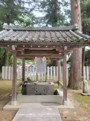 倭文神社の手水舎