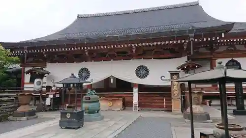 善光寺大本願の本殿