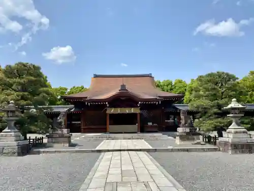 城南宮の本殿・本堂