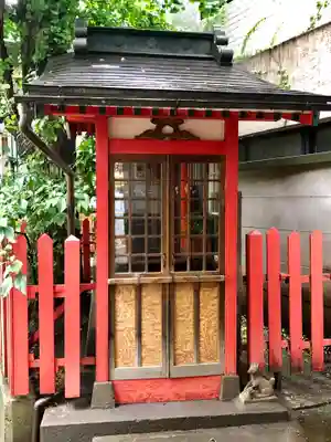 銀杏岡八幡神社の末社・摂社