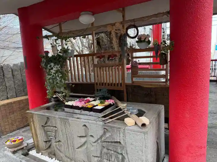 徳島眉山天神社の{uncategorized: "未分類", other: "その他", undefined: "問題あり", building: "その他建物", grave: "お墓", sacred_gate: "鳥居", guardian: "狛犬", statue: "像", buddha: "仏像", history: "歴史", nature: "自然", garden: "庭園", animal: "動物", pagoda: "塔", temizu: "手水舎", mountain_gate: "山門・神門", sanctuary: "本殿・本堂", subordinate: "末社・摂社", art: "芸術", scenery: "景色", jizo: "地蔵", ema: "絵馬", goshuin: "御朱印", omikuji: "おみくじ", items: "授与品その他", amulet: "お守り", goshuincho: "御朱印帳", eats: "食事", festival: "お祭り", votive_dance: "神楽", shichigosan: "七五三参", wedding: "結婚式", experience: "体験その他", initially: "初詣", around: "周辺", anti_infection: "感染症対策"}