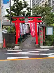 出世稲荷神社の鳥居