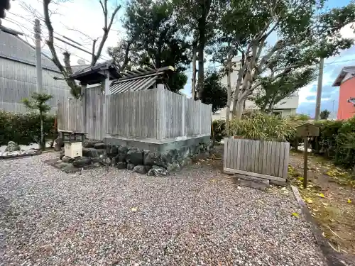 大口神社の{uncategorized: "未分類", other: "その他", undefined: "問題あり", building: "その他建物", grave: "お墓", sacred_gate: "鳥居", guardian: "狛犬", statue: "像", buddha: "仏像", history: "歴史", nature: "自然", garden: "庭園", animal: "動物", pagoda: "塔", temizu: "手水舎", mountain_gate: "山門・神門", sanctuary: "本殿・本堂", subordinate: "末社・摂社", art: "芸術", scenery: "景色", jizo: "地蔵", ema: "絵馬", goshuin: "御朱印", omikuji: "おみくじ", items: "授与品その他", amulet: "お守り", goshuincho: "御朱印帳", eats: "食事", festival: "お祭り", votive_dance: "神楽", shichigosan: "七五三参", wedding: "結婚式", experience: "体験その他", initially: "初詣", around: "周辺", anti_infection: "感染症対策"}