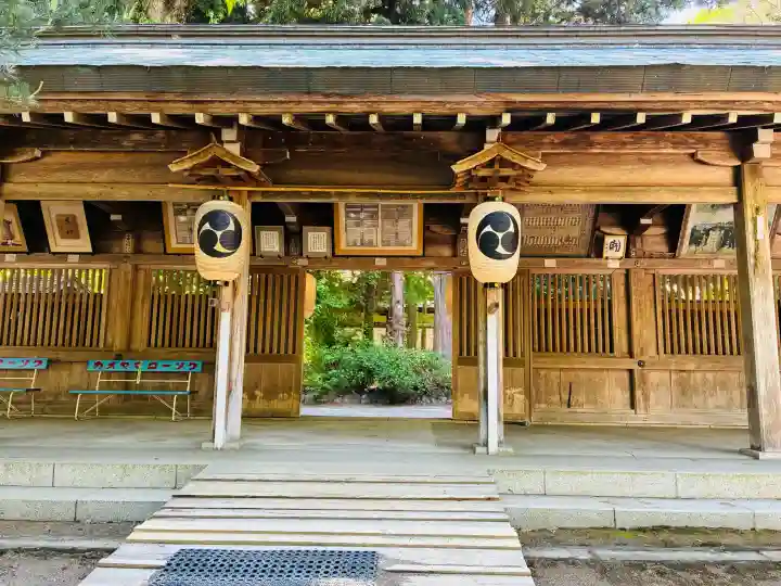伊佐須美神社の{uncategorized: "未分類", other: "その他", undefined: "問題あり", building: "その他建物", grave: "お墓", sacred_gate: "鳥居", guardian: "狛犬", statue: "像", buddha: "仏像", history: "歴史", nature: "自然", garden: "庭園", animal: "動物", pagoda: "塔", temizu: "手水舎", mountain_gate: "山門・神門", sanctuary: "本殿・本堂", subordinate: "末社・摂社", art: "芸術", scenery: "景色", jizo: "地蔵", ema: "絵馬", goshuin: "御朱印", omikuji: "おみくじ", items: "授与品その他", amulet: "お守り", goshuincho: "御朱印帳", eats: "食事", festival: "お祭り", votive_dance: "神楽", shichigosan: "七五三参", wedding: "結婚式", experience: "体験その他", initially: "初詣", around: "周辺", anti_infection: "感染症対策"}