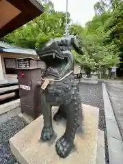 三重縣護國神社の狛犬