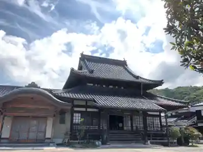 妙法寺の本殿・本堂