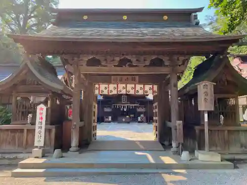 水戸八幡宮の山門