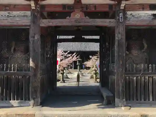 穴太寺の山門・神門