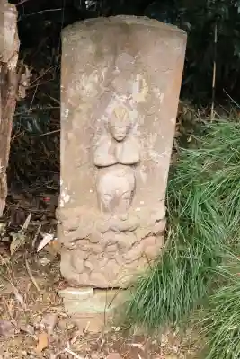 小坂熊野神社の{uncategorized: "未分類", other: "その他", undefined: "問題あり", building: "その他建物", grave: "お墓", sacred_gate: "鳥居", guardian: "狛犬", statue: "像", buddha: "仏像", history: "歴史", nature: "自然", garden: "庭園", animal: "動物", pagoda: "塔", temizu: "手水舎", mountain_gate: "山門・神門", sanctuary: "本殿・本堂", subordinate: "末社・摂社", art: "芸術", scenery: "景色", jizo: "地蔵", ema: "絵馬", goshuin: "御朱印", omikuji: "おみくじ", items: "授与品その他", amulet: "お守り", goshuincho: "御朱印帳", eats: "食事", festival: "お祭り", votive_dance: "神楽", shichigosan: "七五三参", wedding: "結婚式", experience: "体験その他", initially: "初詣", around: "周辺", anti_infection: "感染症対策"}