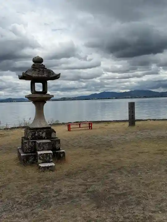 唐崎神社の{uncategorized: "未分類", other: "その他", undefined: "問題あり", building: "その他建物", grave: "お墓", sacred_gate: "鳥居", guardian: "狛犬", statue: "像", buddha: "仏像", history: "歴史", nature: "自然", garden: "庭園", animal: "動物", pagoda: "塔", temizu: "手水舎", mountain_gate: "山門・神門", sanctuary: "本殿・本堂", subordinate: "末社・摂社", art: "芸術", scenery: "景色", jizo: "地蔵", ema: "絵馬", goshuin: "御朱印", omikuji: "おみくじ", items: "授与品その他", amulet: "お守り", goshuincho: "御朱印帳", eats: "食事", festival: "お祭り", votive_dance: "神楽", shichigosan: "七五三参", wedding: "結婚式", experience: "体験その他", initially: "初詣", around: "周辺", anti_infection: "感染症対策"}