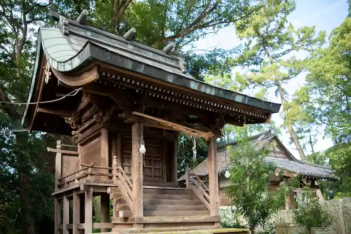 豊浜八幡神社の末社・摂社