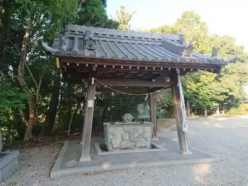 半城土天満神社の手水舎