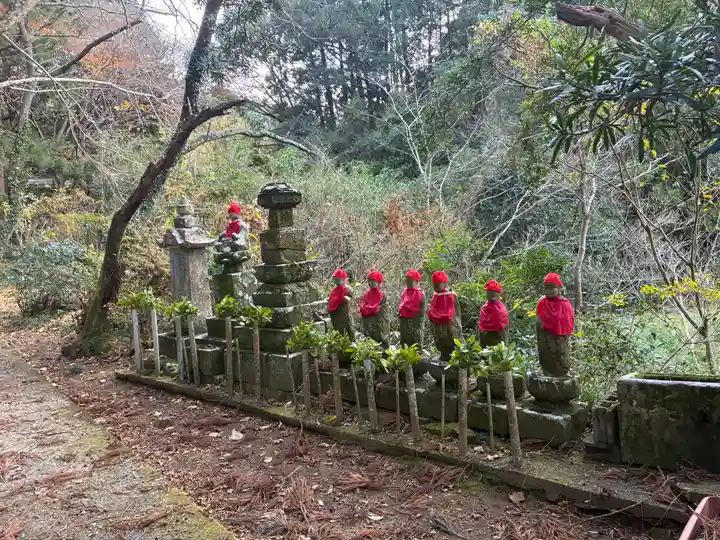 平等寺奥の院 月夜御水大師(徳島県)