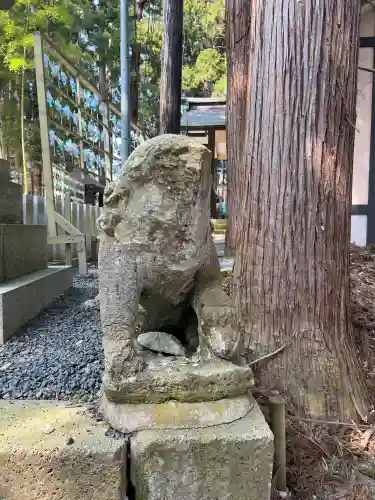 熊野大社の{uncategorized: "未分類", other: "その他", undefined: "問題あり", building: "その他建物", grave: "お墓", sacred_gate: "鳥居", guardian: "狛犬", statue: "像", buddha: "仏像", history: "歴史", nature: "自然", garden: "庭園", animal: "動物", pagoda: "塔", temizu: "手水舎", mountain_gate: "山門・神門", sanctuary: "本殿・本堂", subordinate: "末社・摂社", art: "芸術", scenery: "景色", jizo: "地蔵", ema: "絵馬", goshuin: "御朱印", omikuji: "おみくじ", items: "授与品その他", amulet: "お守り", goshuincho: "御朱印帳", eats: "食事", festival: "お祭り", votive_dance: "神楽", shichigosan: "七五三参", wedding: "結婚式", experience: "体験その他", initially: "初詣", around: "周辺", anti_infection: "感染症対策"}