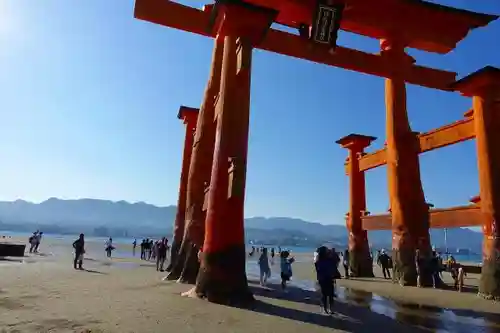 厳島神社の鳥居