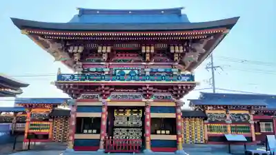 大杉神社の山門・神門
