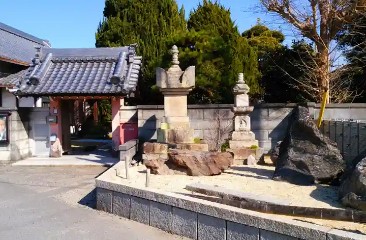 微笑寺の山門・神門