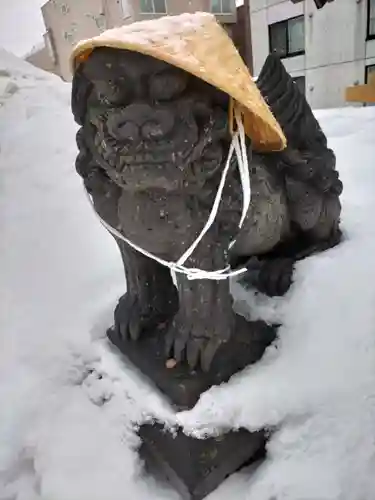 札幌諏訪神社の狛犬