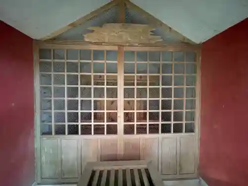 ニ木神社の{uncategorized: "未分類", other: "その他", undefined: "問題あり", building: "その他建物", grave: "お墓", sacred_gate: "鳥居", guardian: "狛犬", statue: "像", buddha: "仏像", history: "歴史", nature: "自然", garden: "庭園", animal: "動物", pagoda: "塔", temizu: "手水舎", mountain_gate: "山門・神門", sanctuary: "本殿・本堂", subordinate: "末社・摂社", art: "芸術", scenery: "景色", jizo: "地蔵", ema: "絵馬", goshuin: "御朱印", omikuji: "おみくじ", items: "授与品その他", amulet: "お守り", goshuincho: "御朱印帳", eats: "食事", festival: "お祭り", votive_dance: "神楽", shichigosan: "七五三参", wedding: "結婚式", experience: "体験その他", initially: "初詣", around: "周辺", anti_infection: "感染症対策"}