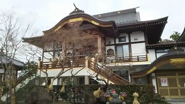 鉤取寺の本殿・本堂