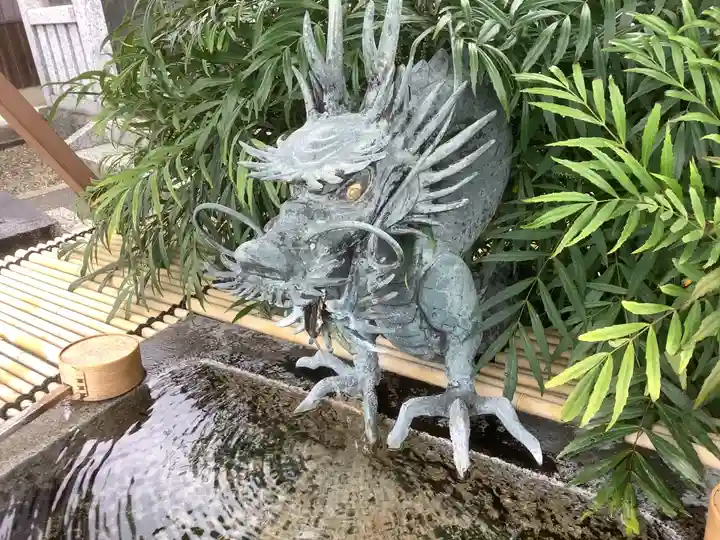 八大龍王総本殿の手水舎