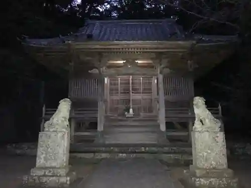 熊野神社の本殿