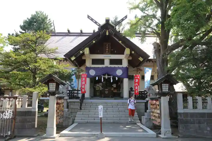 豊平神社の本殿・本堂