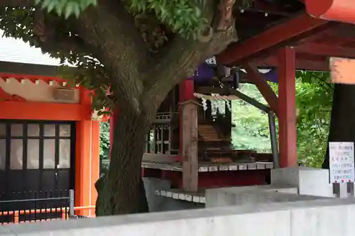 花園神社の末社