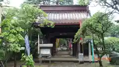 三寳寺の山門