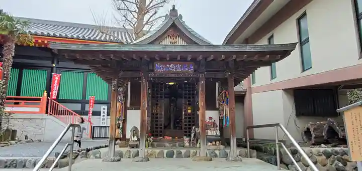 高幡不動尊 金剛寺の本殿・本堂