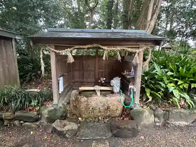 平群坐紀氏神社の手水舎