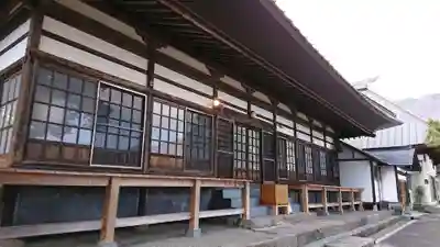 龍谷寺の本殿・本堂