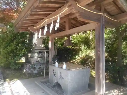 大原八幡神社の手水舎