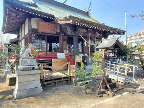 常祗稲荷神社の本殿