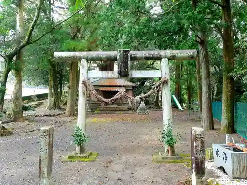 武速神社の鳥居