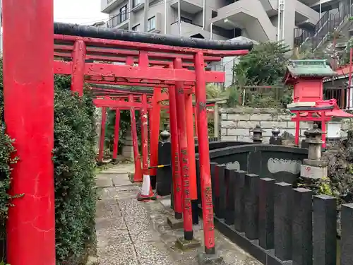 横浜成田山延命院（成田山横浜別院）の鳥居