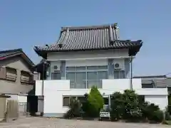 智願寺の本殿