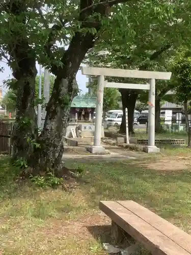 帯塚神社・帯塚大明神の鳥居