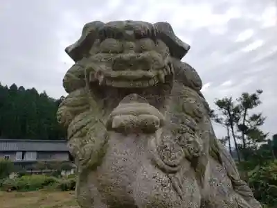 熊野神社の狛犬