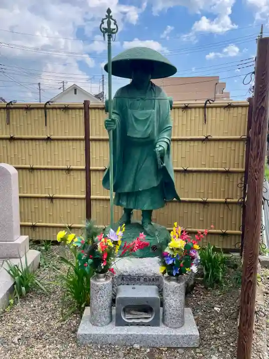 薬王院の{uncategorized: "未分類", other: "その他", undefined: "問題あり", building: "その他建物", grave: "お墓", sacred_gate: "鳥居", guardian: "狛犬", statue: "像", buddha: "仏像", history: "歴史", nature: "自然", garden: "庭園", animal: "動物", pagoda: "塔", temizu: "手水舎", mountain_gate: "山門・神門", sanctuary: "本殿・本堂", subordinate: "末社・摂社", art: "芸術", scenery: "景色", jizo: "地蔵", ema: "絵馬", goshuin: "御朱印", omikuji: "おみくじ", items: "授与品その他", amulet: "お守り", goshuincho: "御朱印帳", eats: "食事", festival: "お祭り", votive_dance: "神楽", shichigosan: "七五三参", wedding: "結婚式", experience: "体験その他", initially: "初詣", around: "周辺", anti_infection: "感染症対策"}