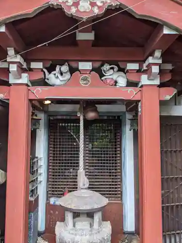 美喜井稲荷の本殿・本堂