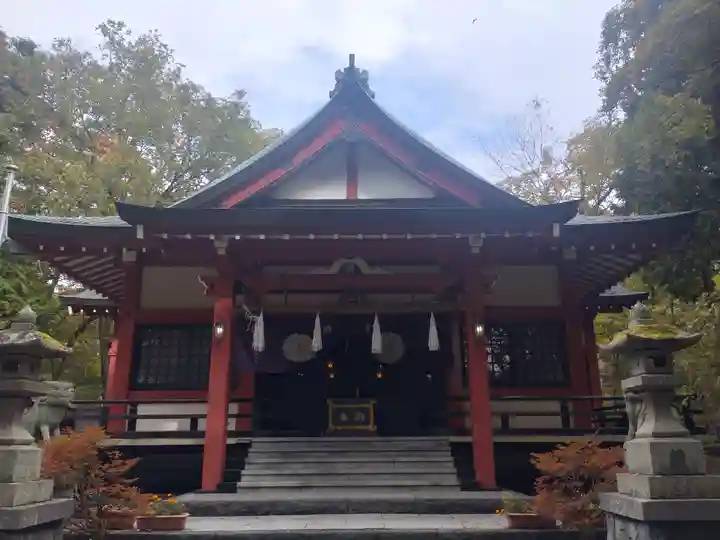 山中諏訪神社(山梨県)