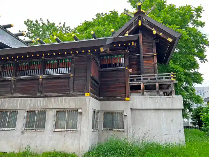 札幌諏訪神社の本殿・本堂