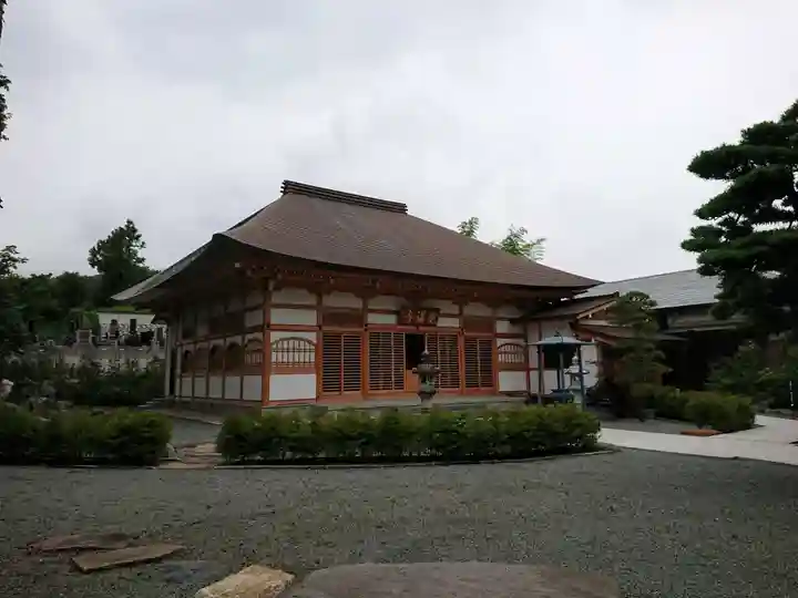 能満寺の本殿・本堂